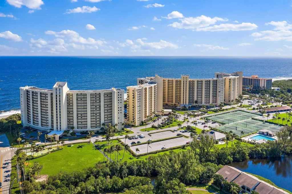 100 Ocean Trail Way Jupiter FL 33477