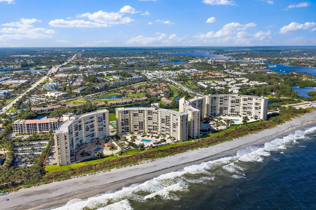 100 Ocean Trail Way Jupiter FL 33477