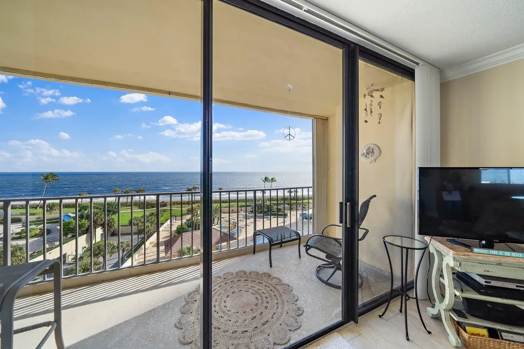 100 Ocean Trail Way Jupiter FL 33477