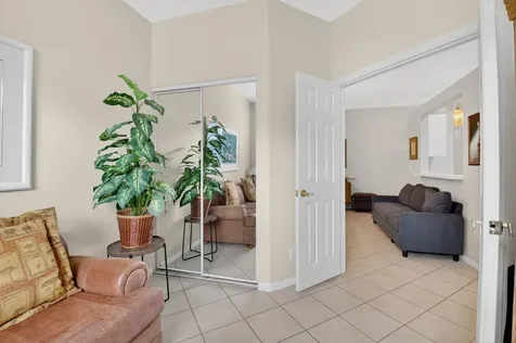 10612 Royal Caribbean Circle Boynton Beach FL 33437