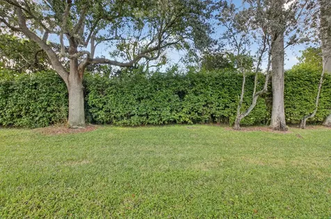 10612 Royal Caribbean Circle Boynton Beach FL 33437