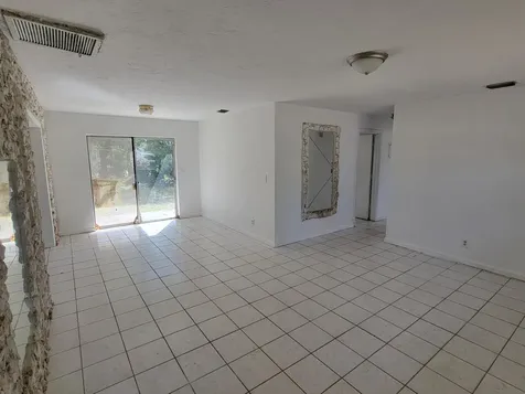 5320 NE 9th Avenue Deerfield Beach FL 33064