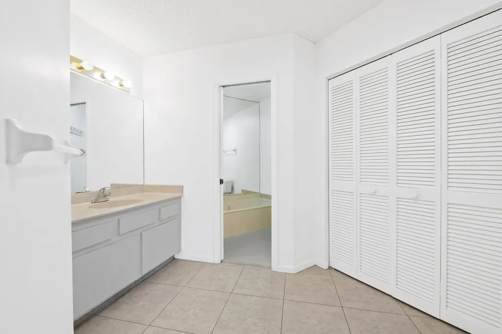 9260 Ketay Circle Boca Raton FL 33428