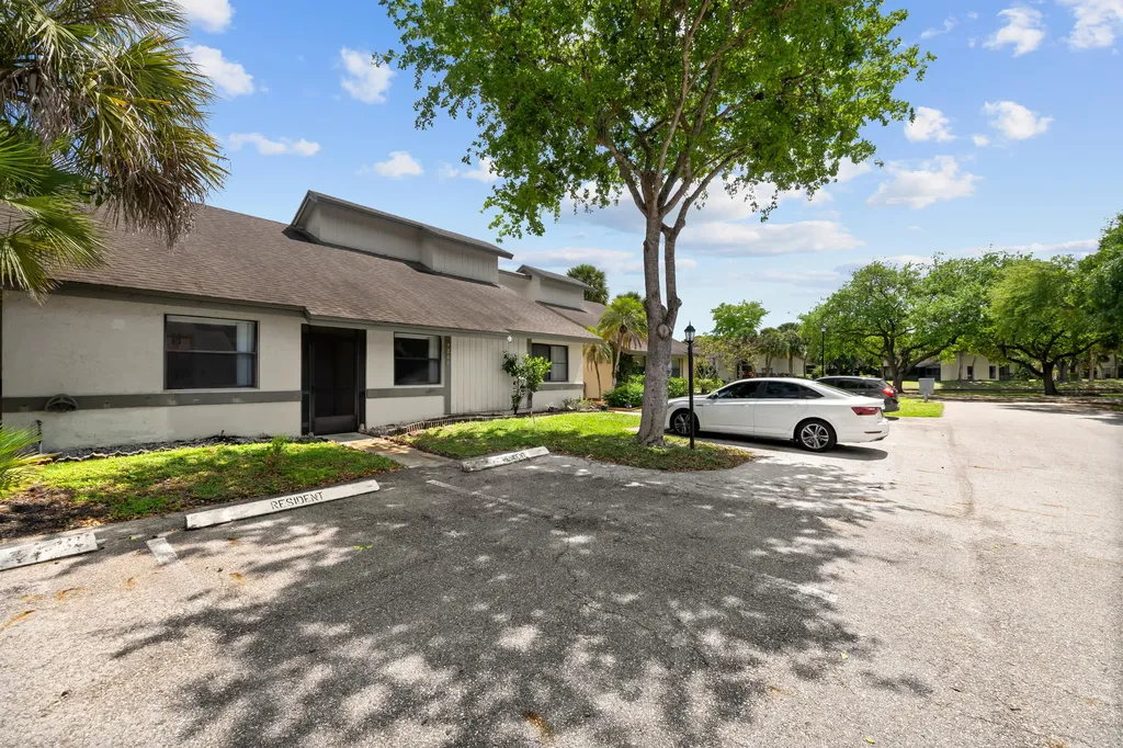 9260 Ketay Circle Boca Raton FL 33428