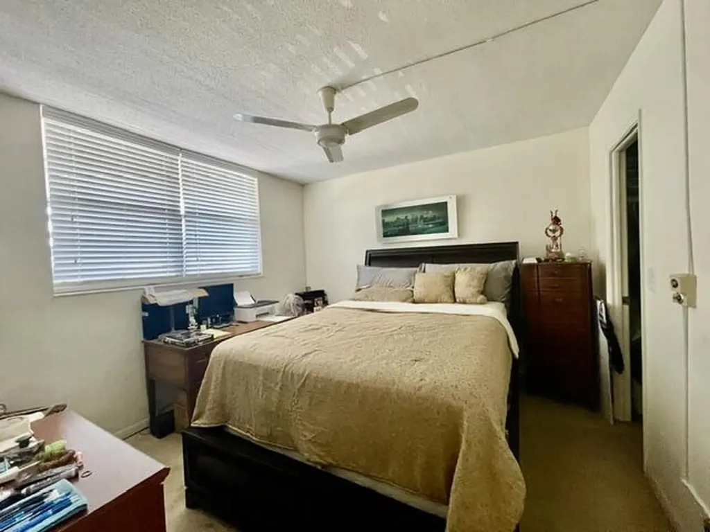 400 SE 10th Street Deerfield Beach FL 33441