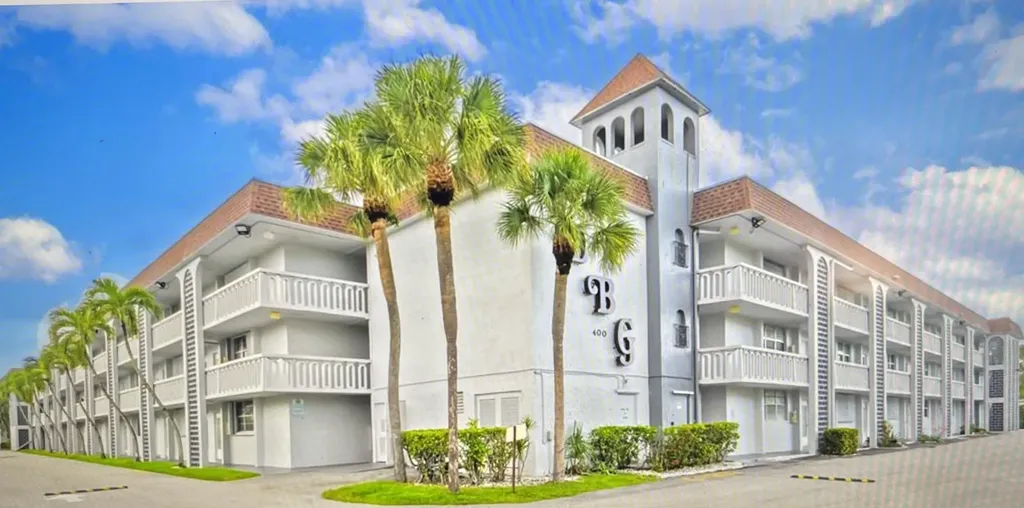 400 SE 10th Street Deerfield Beach FL 33441