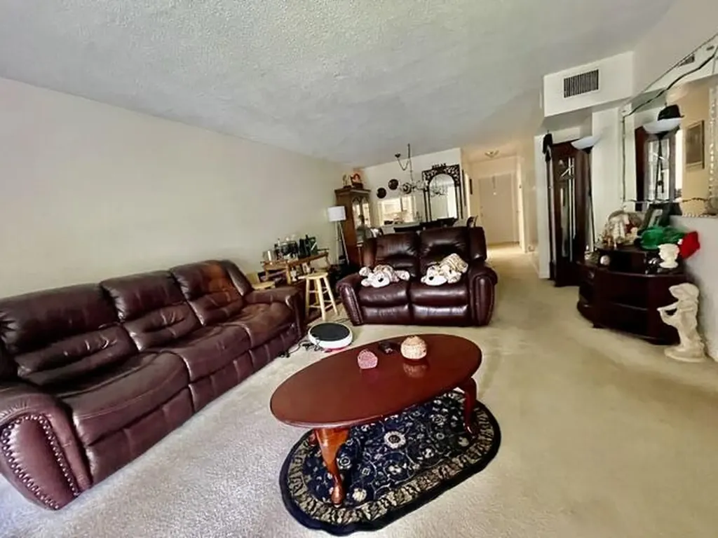 400 SE 10th Street Deerfield Beach FL 33441
