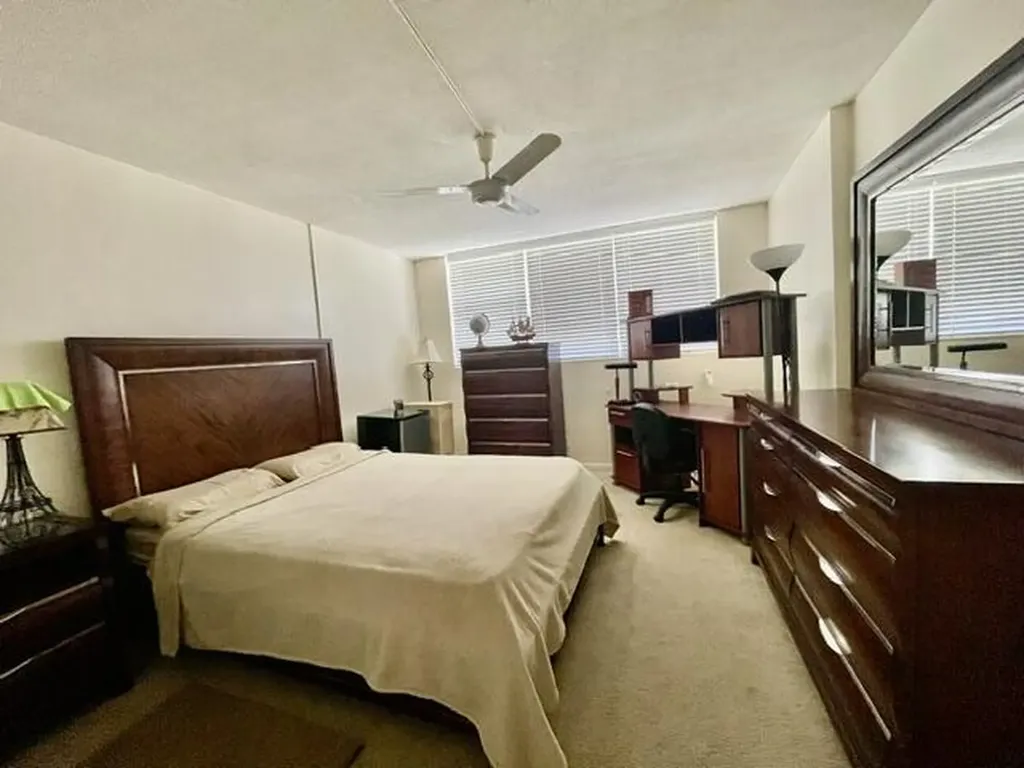 400 SE 10th Street Deerfield Beach FL 33441