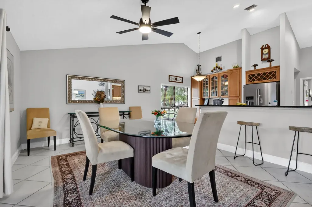 5875 Sun Pointe Circle Boynton Beach FL 33437