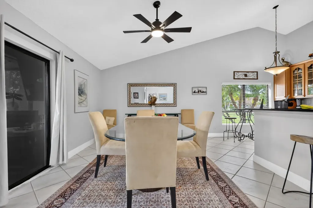 5875 Sun Pointe Circle Boynton Beach FL 33437
