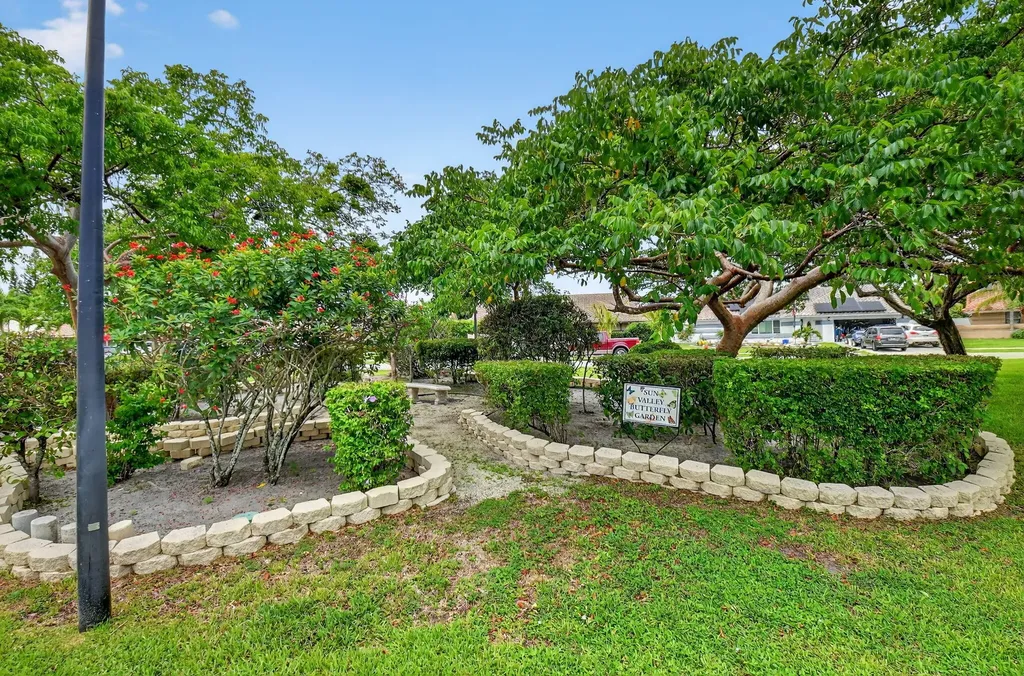 5875 Sun Pointe Circle Boynton Beach FL 33437