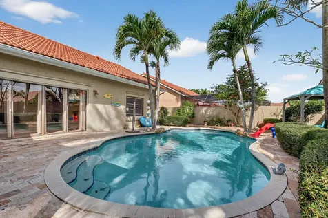 5875 Sun Pointe Circle Boynton Beach FL 33437