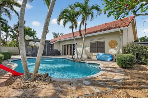 5875 Sun Pointe Circle Boynton Beach FL 33437