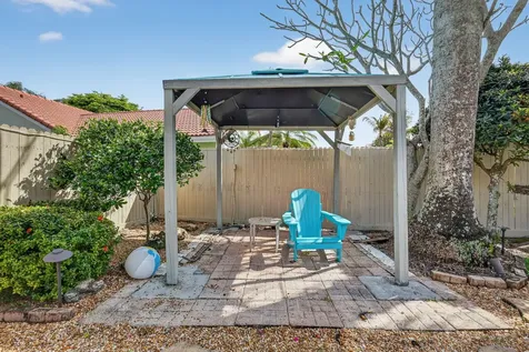 5875 Sun Pointe Circle Boynton Beach FL 33437