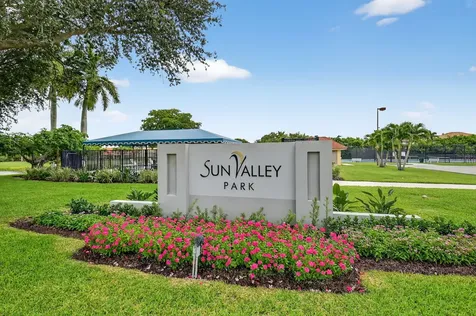 5875 Sun Pointe Circle Boynton Beach FL 33437