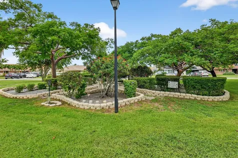 5875 Sun Pointe Circle Boynton Beach FL 33437