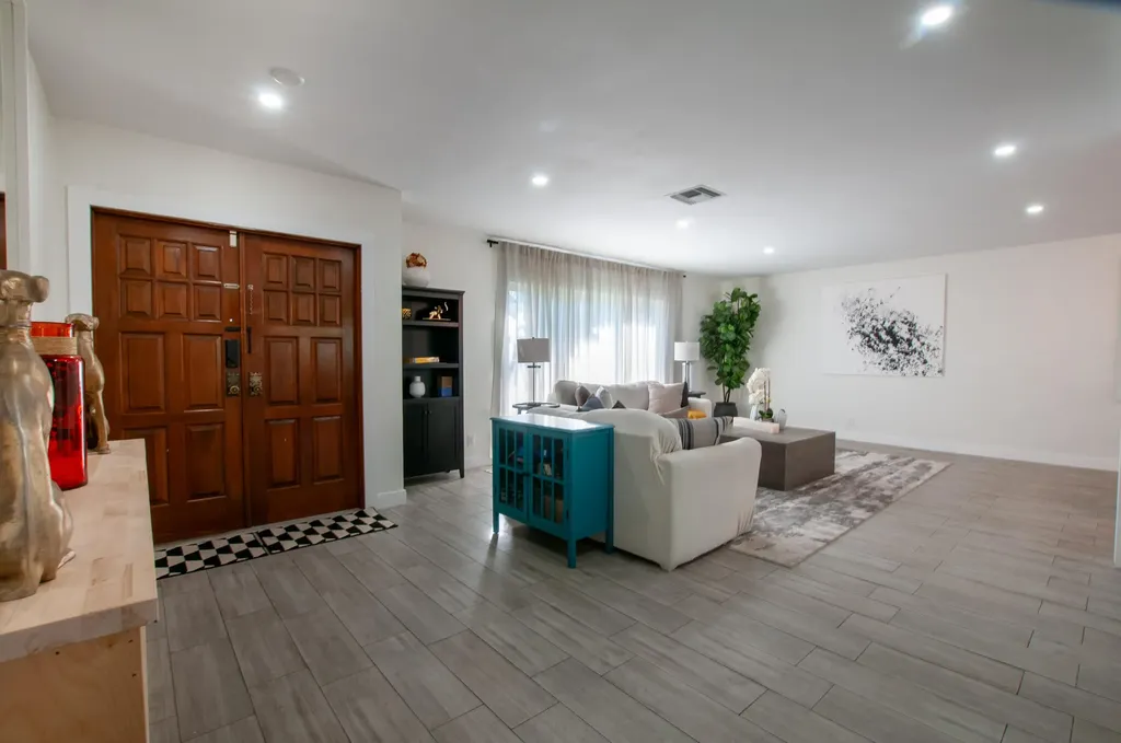 4507 Norfolk Island Pine Drive Tamarac FL 33319
