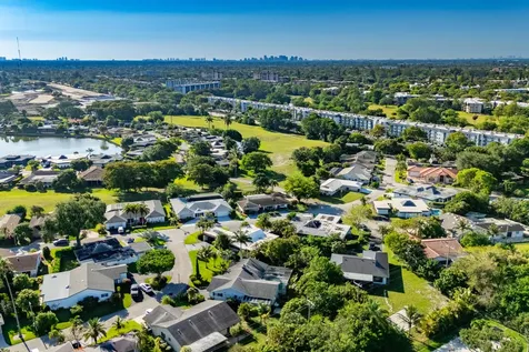 4507 Norfolk Island Pine Drive Tamarac FL 33319