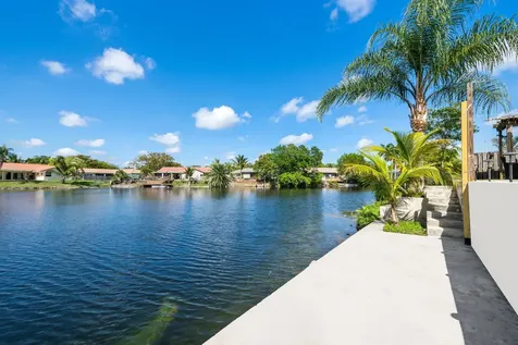 9121 NW 13th Street Plantation FL 33322