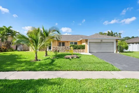 9121 NW 13th Street Plantation FL 33322