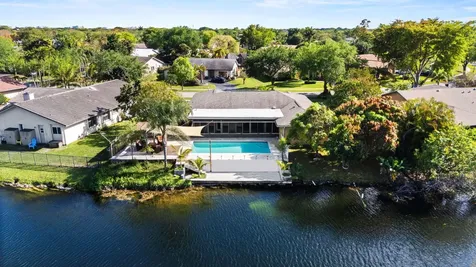 9121 NW 13th Street Plantation FL 33322