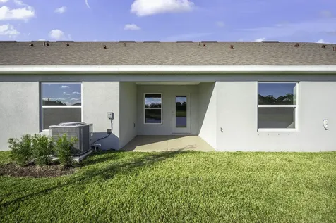 8646 Giovanni Avenue Fort Pierce FL 34951