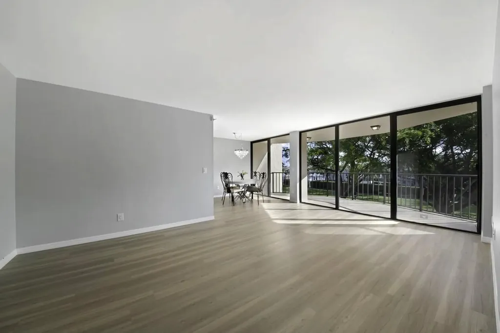 859 Jeffery Street Boca Raton FL 33487