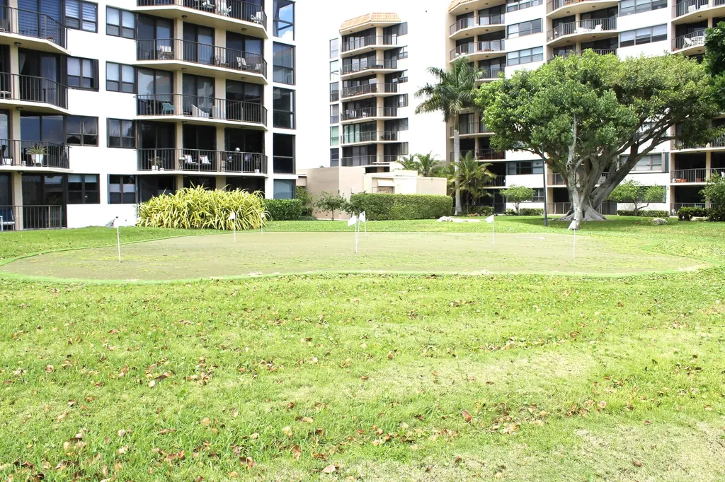859 Jeffery Street Boca Raton FL 33487