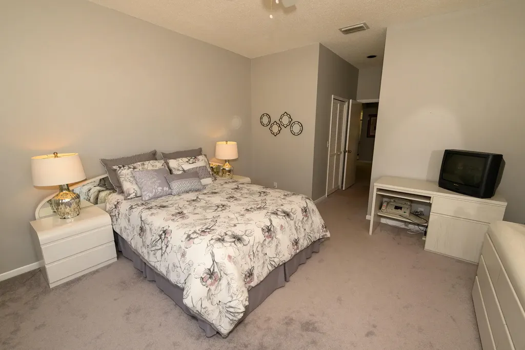 7680 Mansfield Hollow Road Delray Beach FL 33446