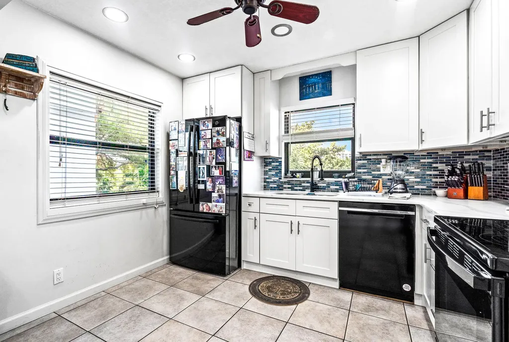 3250 NE 12th Street Pompano Beach FL 33062