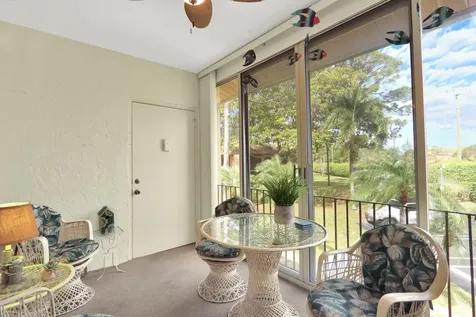 323 Knotty Pine Circle Greenacres FL 33463