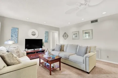 323 Knotty Pine Circle Greenacres FL 33463