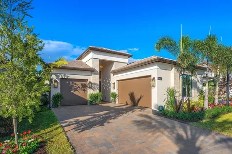 9374 Mountain Pine Grove Boynton Beach FL 33473