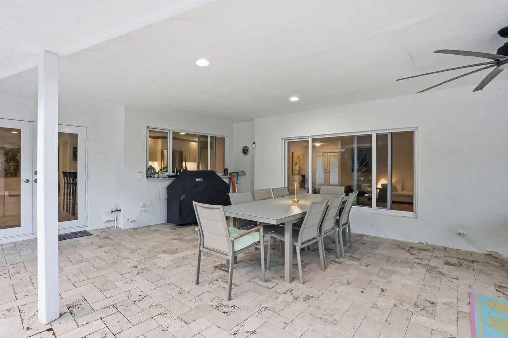 2001 Embassy Drive West Palm Beach FL 33401