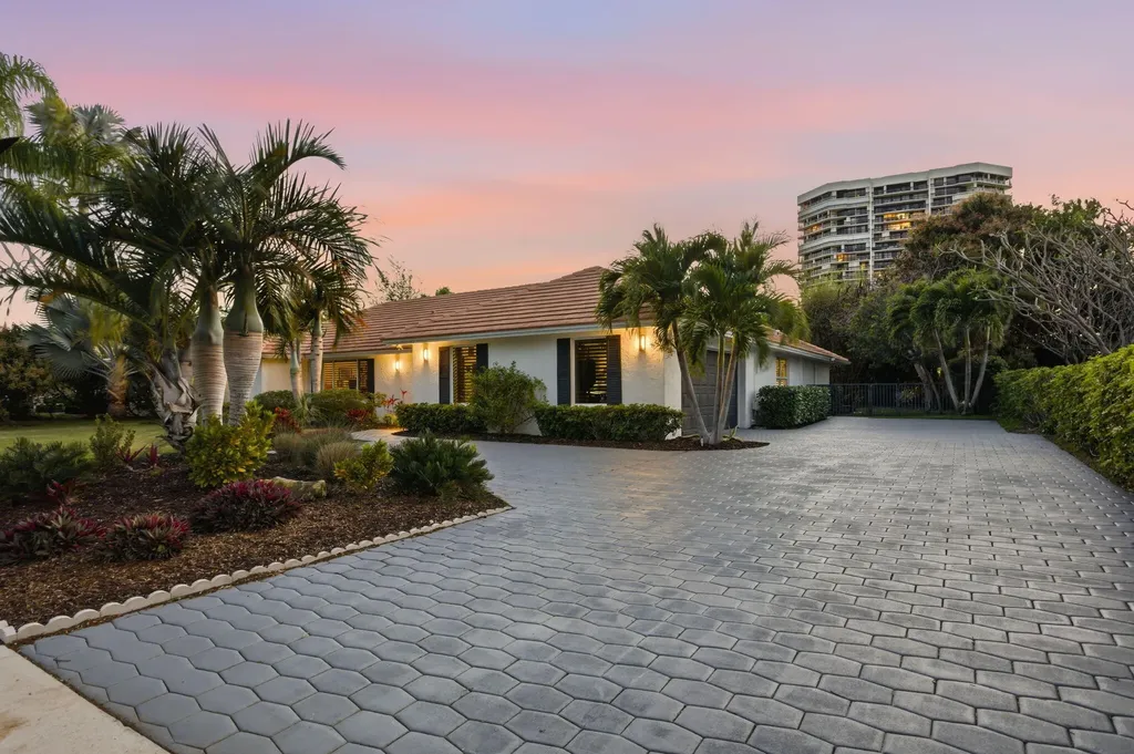 2001 Embassy Drive West Palm Beach FL 33401