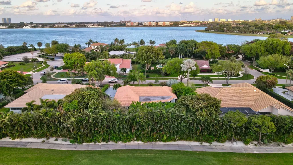 2001 Embassy Drive West Palm Beach FL 33401
