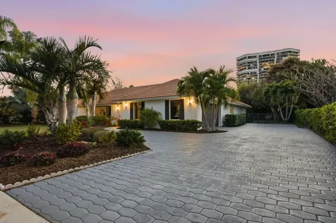 2001 Embassy Drive West Palm Beach FL 33401