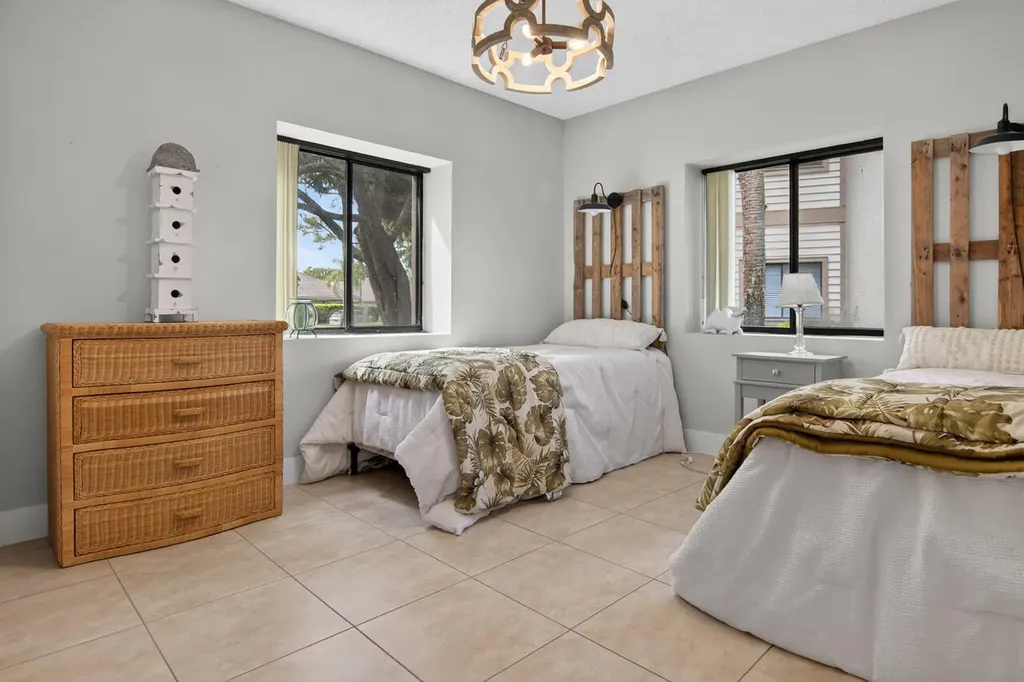 1143 Duncan Circle Palm Beach Gardens FL 33418