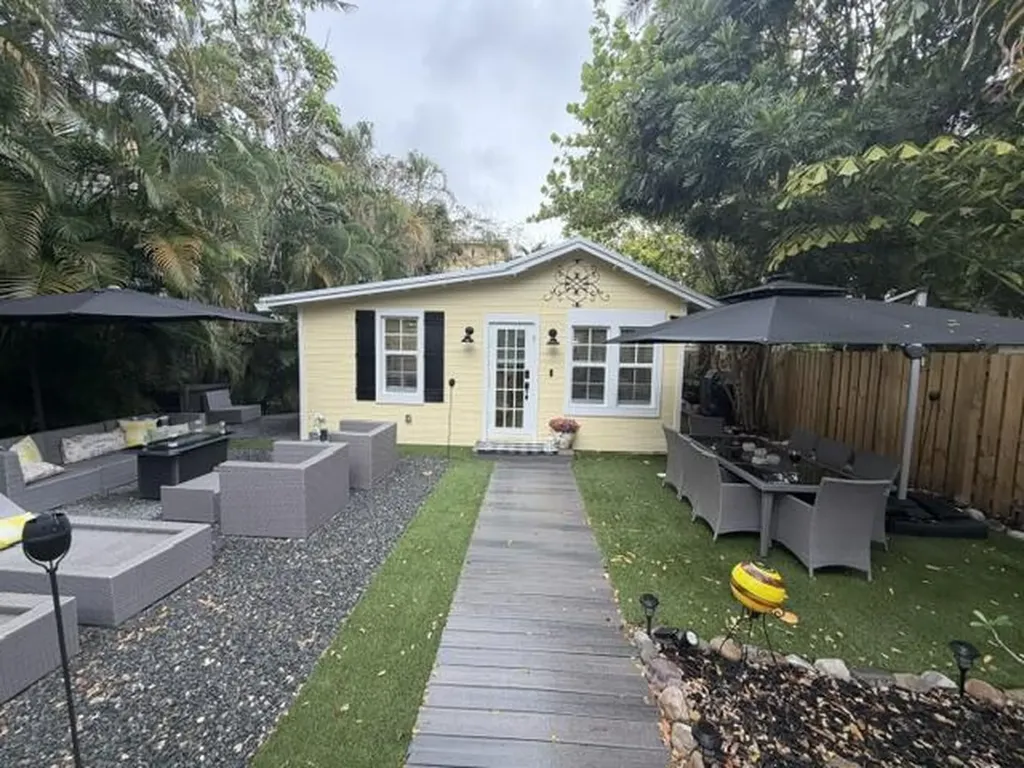 1205 SW 4th Street Fort Lauderdale FL 33312