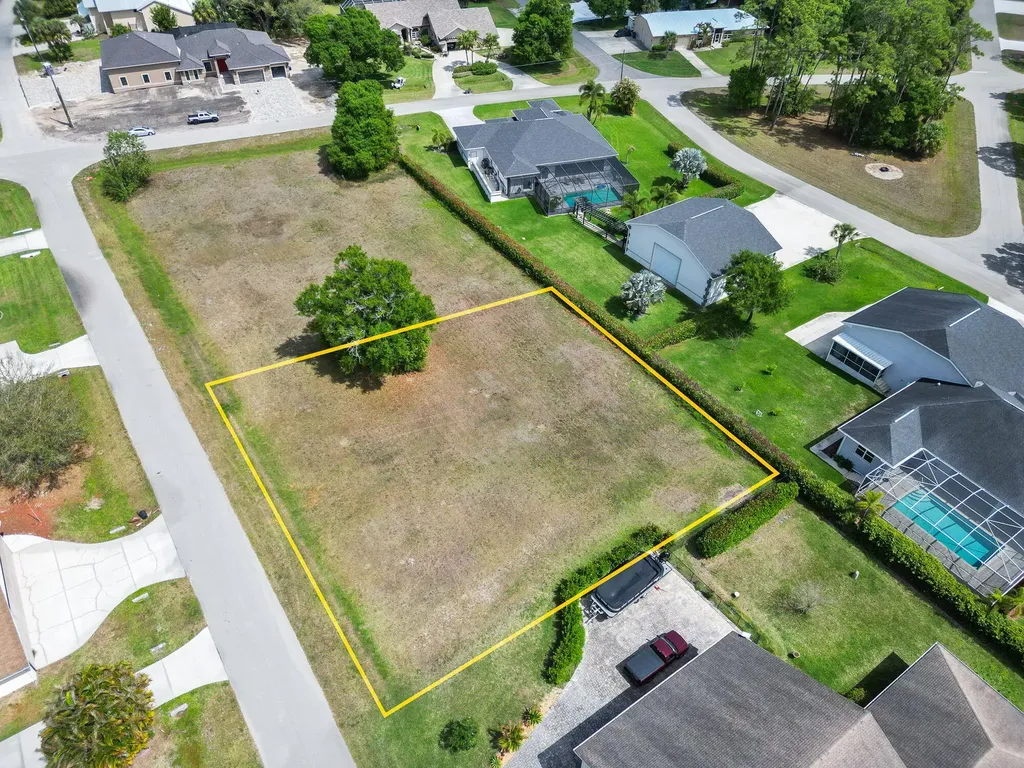 6871 Cherokee Avenue Fort Myers FL 33905