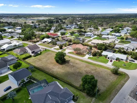 6871 Cherokee Avenue Fort Myers FL 33905