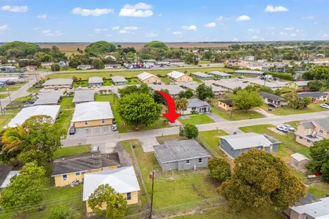 217 NW 14th Street Belle Glade FL 33430