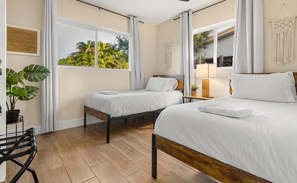 1720 SW 32nd Street Fort Lauderdale FL 33315