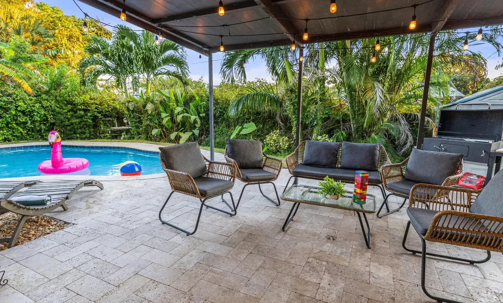 1720 SW 32nd Street Fort Lauderdale FL 33315