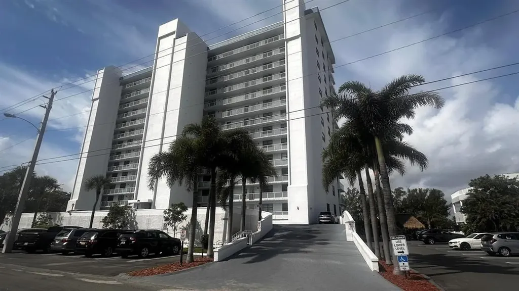 1401 N Riverside Drive Pompano Beach FL 33062
