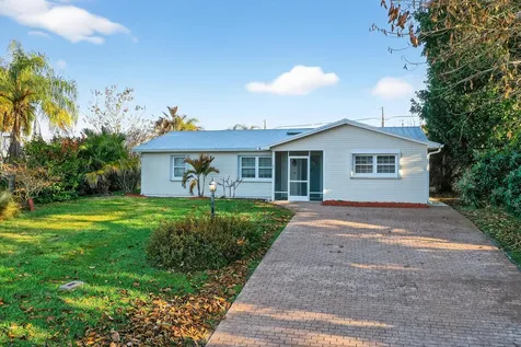 2315 NE 19th Court Jensen Beach FL 34957