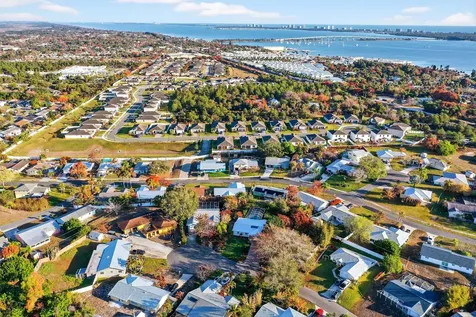 2315 NE 19th Court Jensen Beach FL 34957