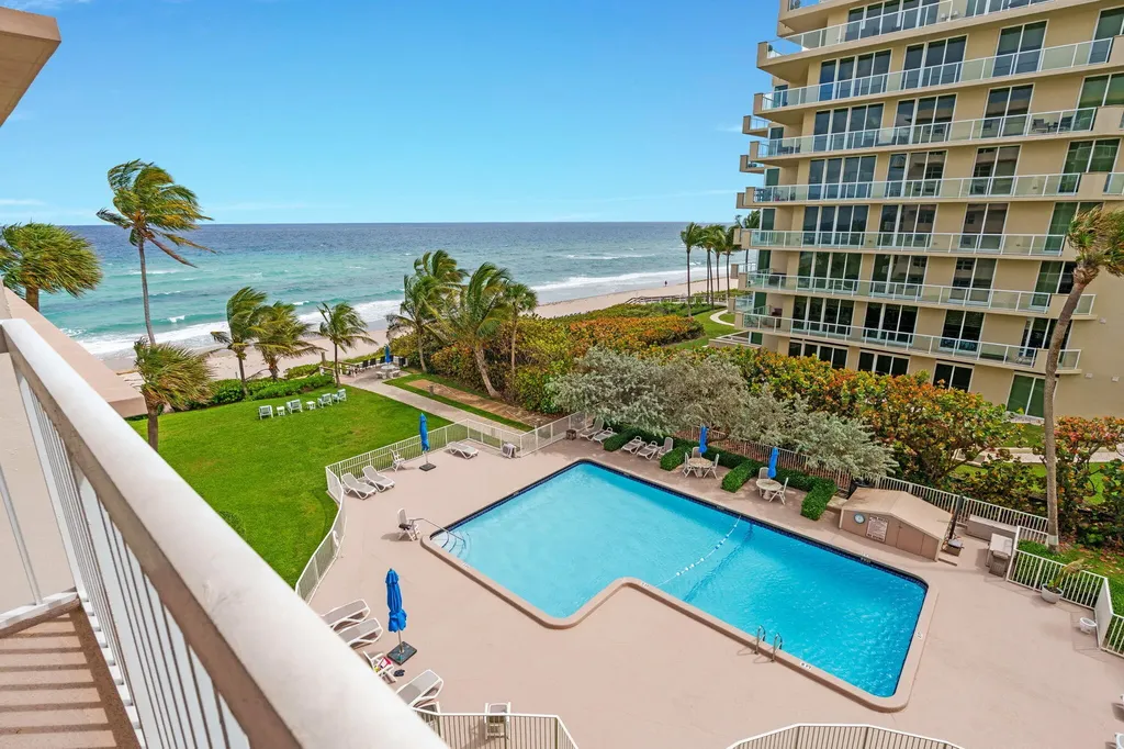 1069 Hillsboro Mile Hillsboro Beach FL 33062