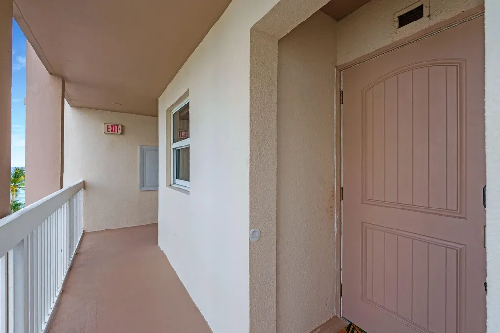 1069 Hillsboro Mile Hillsboro Beach FL 33062