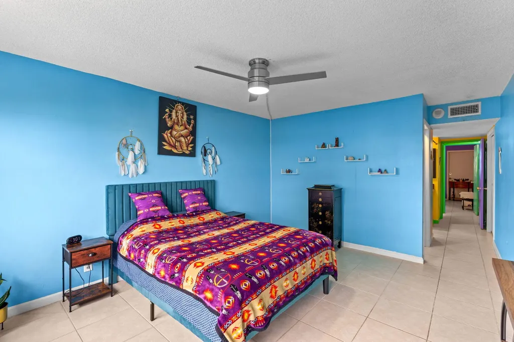 1069 Hillsboro Mile Hillsboro Beach FL 33062